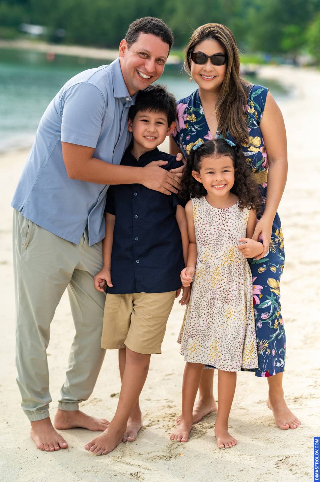 family Saavedra. บาทต่อภาพ 112302 (2023-05-03 22:14:22)