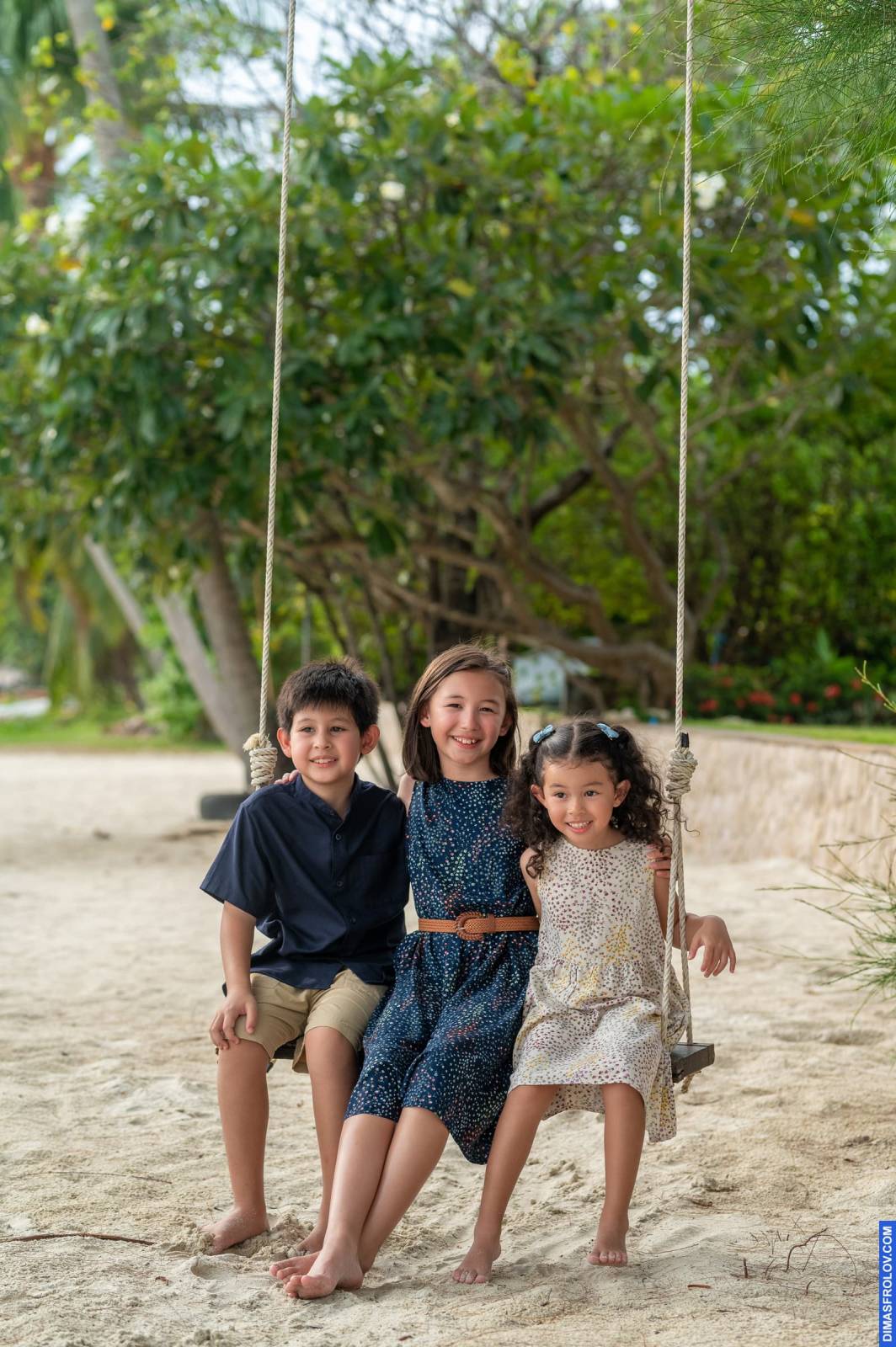 family Saavedra. บาทต่อภาพ 112312 (2023-05-03 22:14:22)