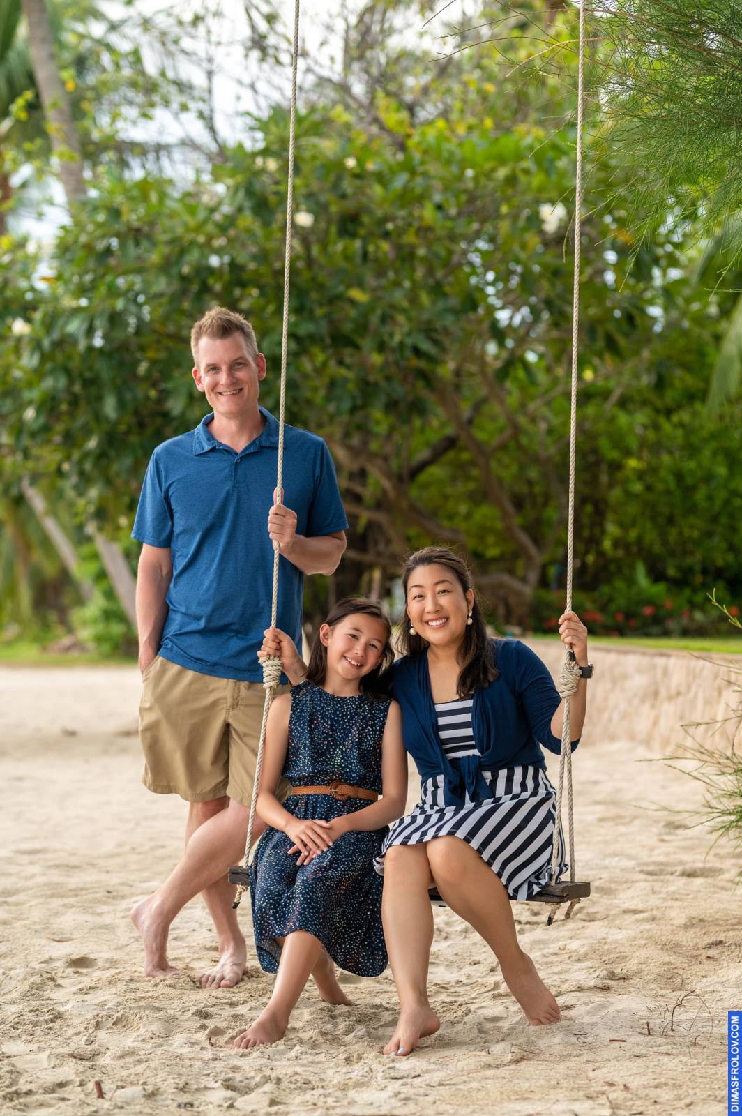family Saavedra. บาทต่อภาพ 112327 (2023-05-03 22:14:22)