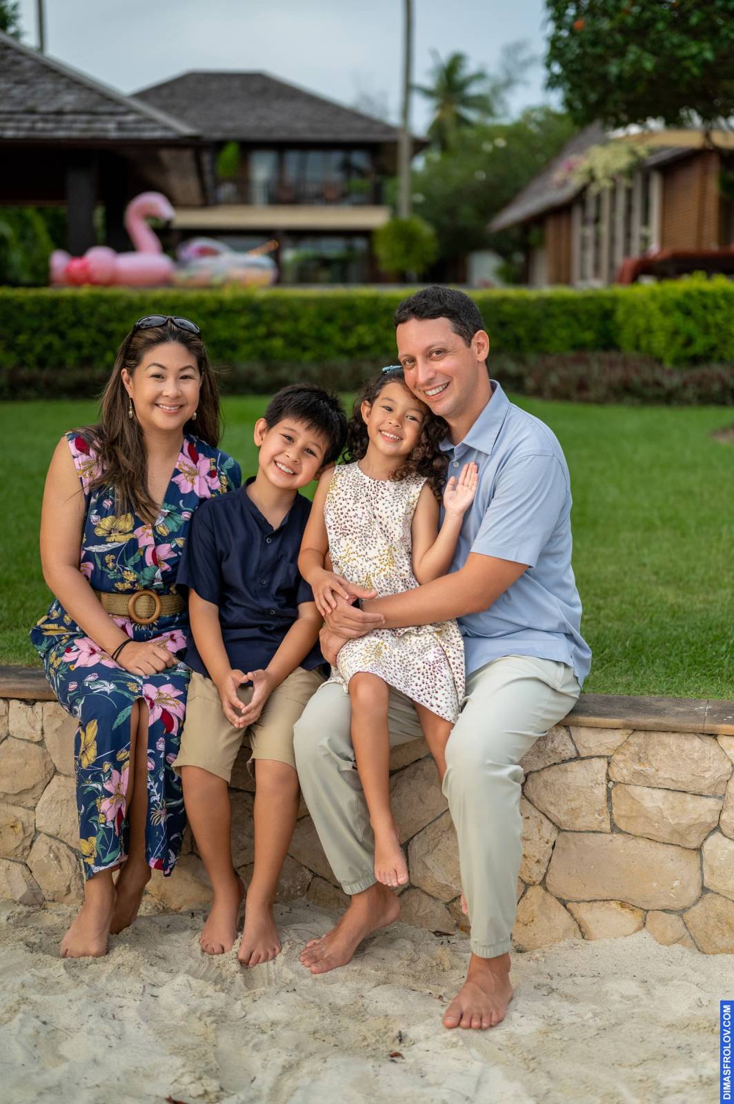 family Saavedra. บาทต่อภาพ 112415 (2023-05-03 22:14:24)