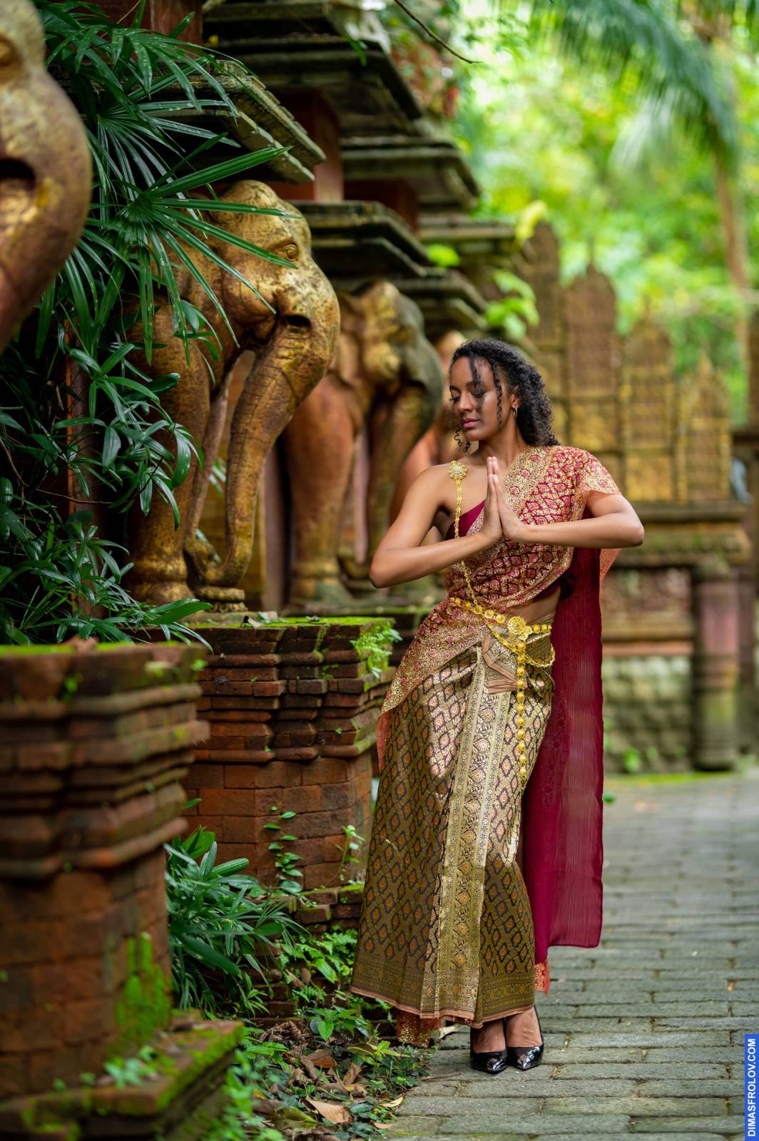 portraits Gloria. บาทต่อภาพ 120362 (2023-05-03 22:17:11)