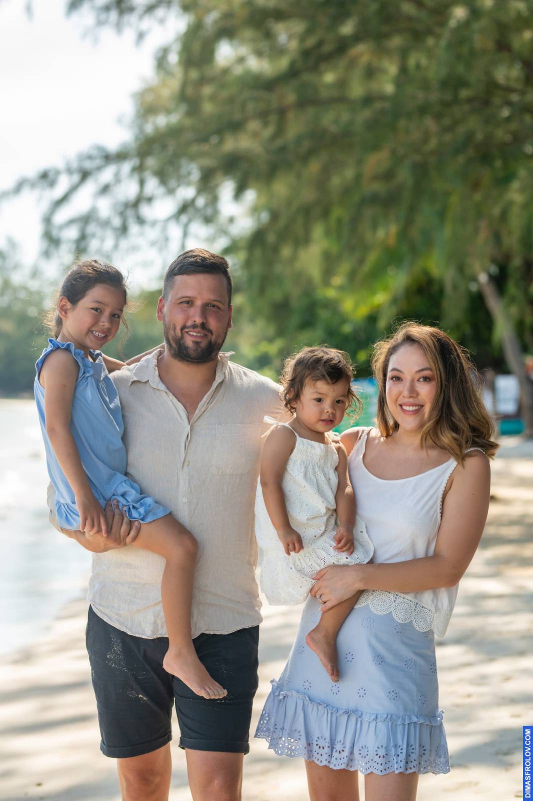 family Kym & Marco with girls. บาทต่อภาพ 107514 (2023-05-03 22:12:39)