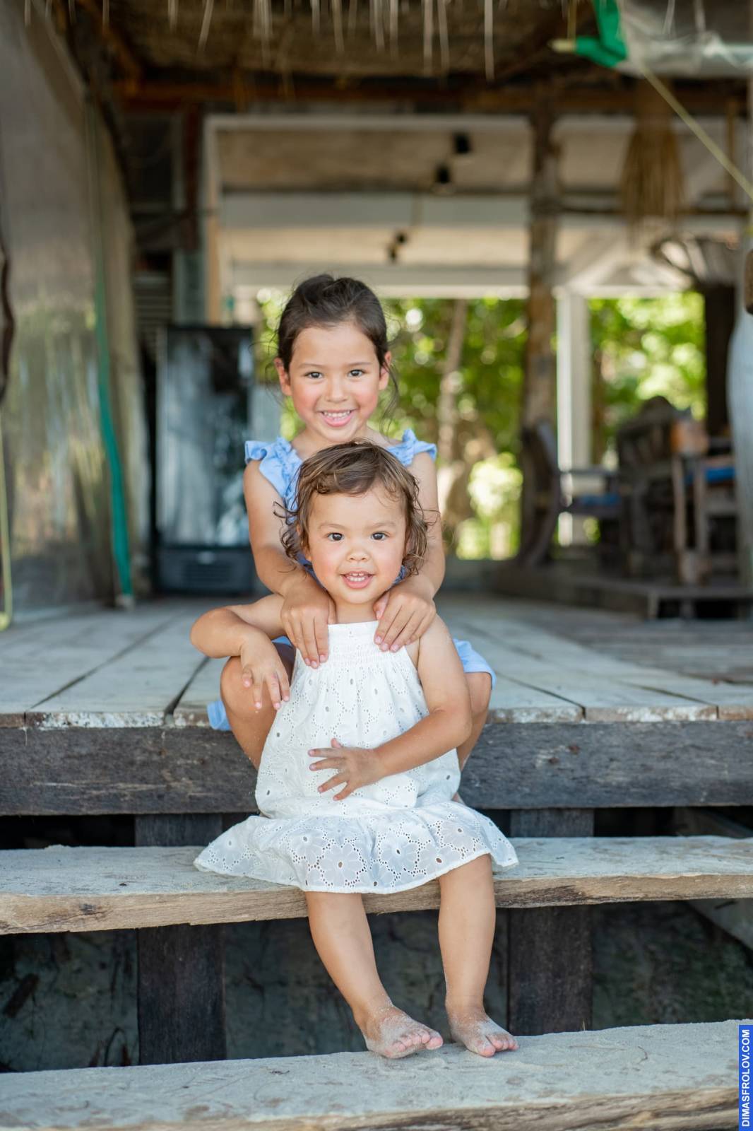 family Kym & Marco with girls. บาทต่อภาพ 107571 (2023-05-03 22:12:40)
