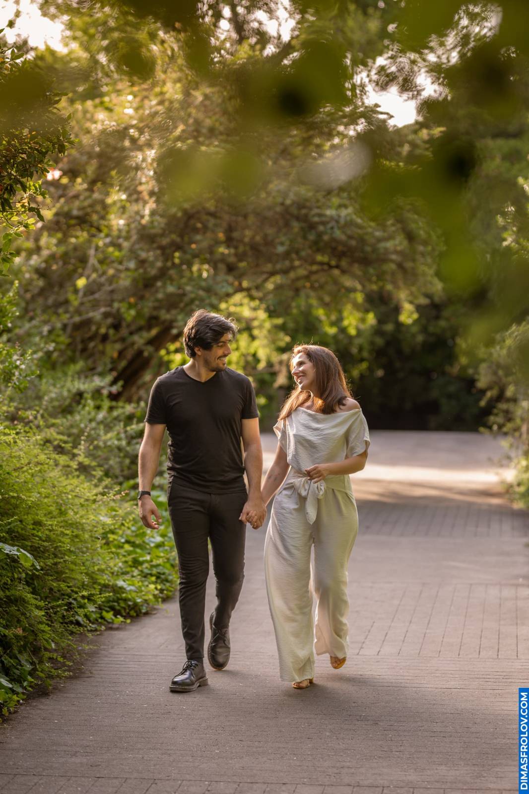 Marta & Dinis ที่สวน Gulbenkian. บาทต่อภาพ 129580 (2025-07-19 10:17:42)