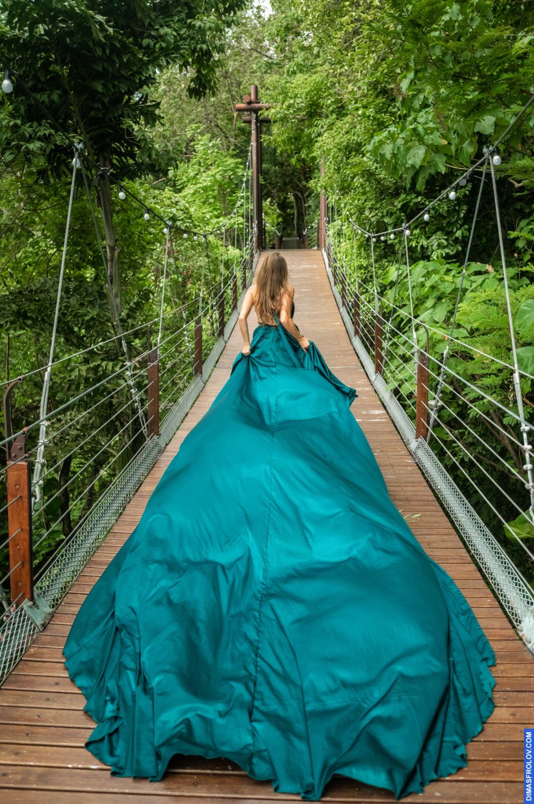 Elopement shoots Justin & Becky with friends. photo 111946 (2023-05-03 22:14:14)