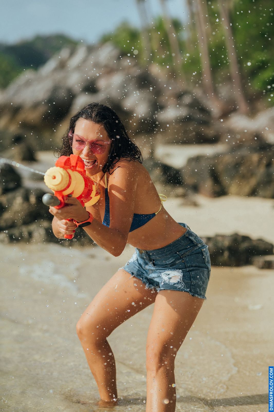Bikini photo shoot for Songkran (Thai New Year). Photo 128428 (2024-02-08 03:57:31)