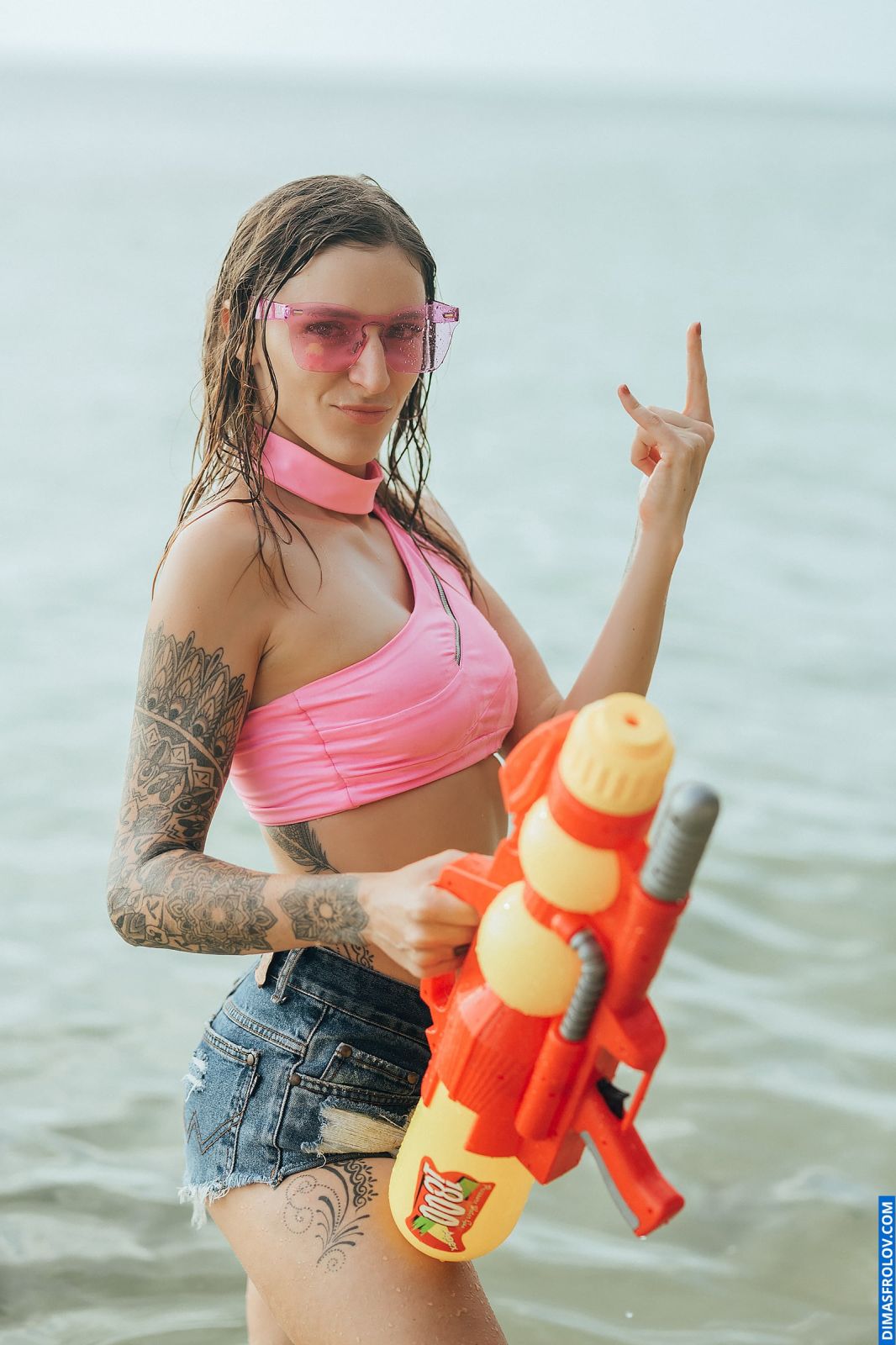 Bikini photo shoot for Songkran (Thai New Year). Photo 128416 (2024-02-08 03:57:29)