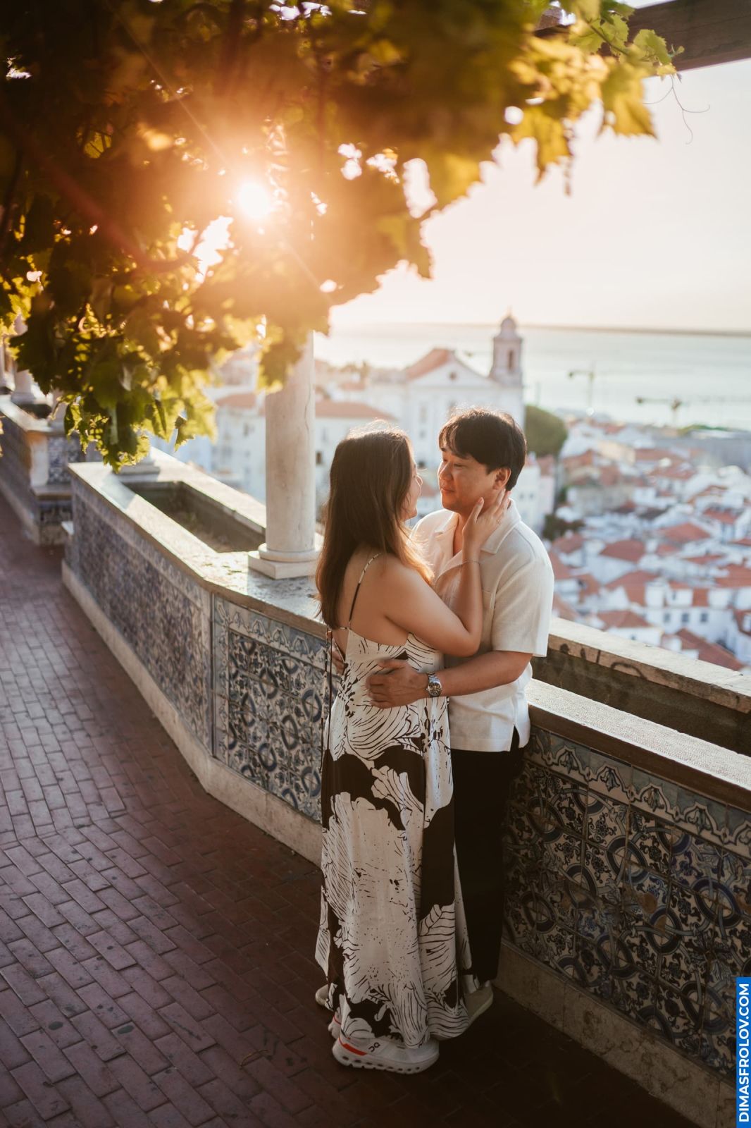 Surprise Proposal in Alfama. Photo 129472 (2025-06-28 08:21:26)