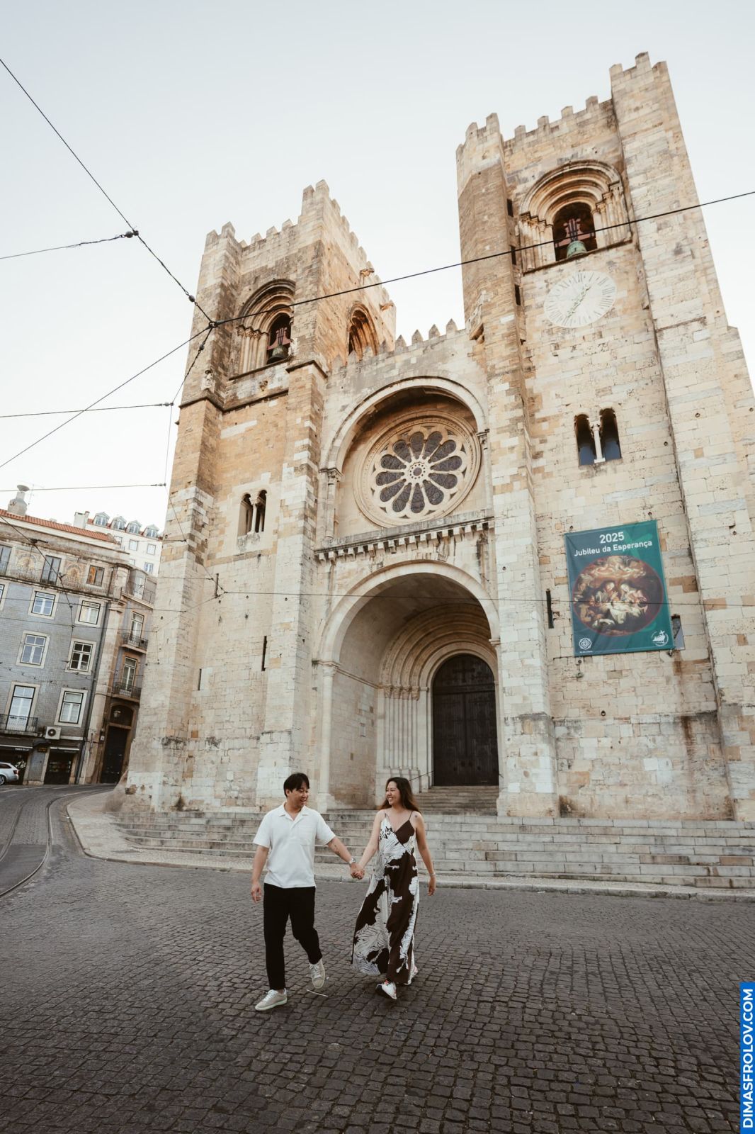 Surprise Proposal in Alfama. Photo 129521 (2025-06-28 08:21:29)