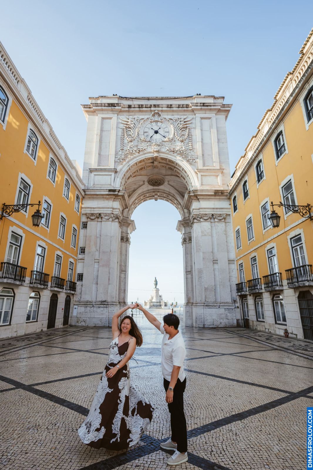 Surprise Proposal in Alfama. Photo 129534 (2025-06-28 08:21:30)