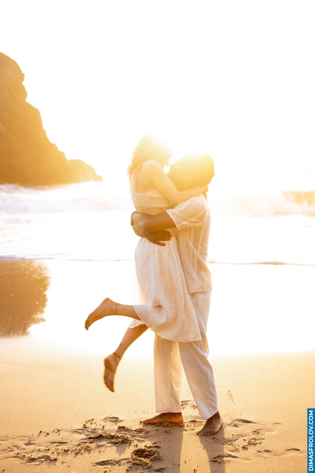 Couple beach photo shoot on the Atlantic coast.<br> Vlada and Joe. Photo 131317 (2026-07-14 10:00:05)