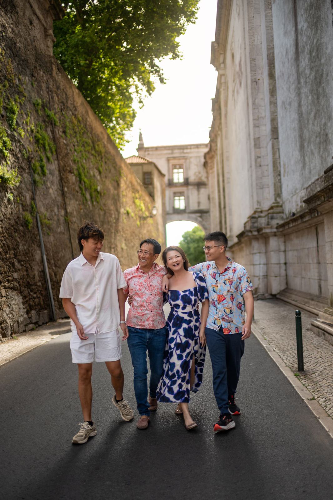 Family & children photography Family Felicia around Lisbon National Pantheon. photo 131922 (2026-07-16 12:07:21)