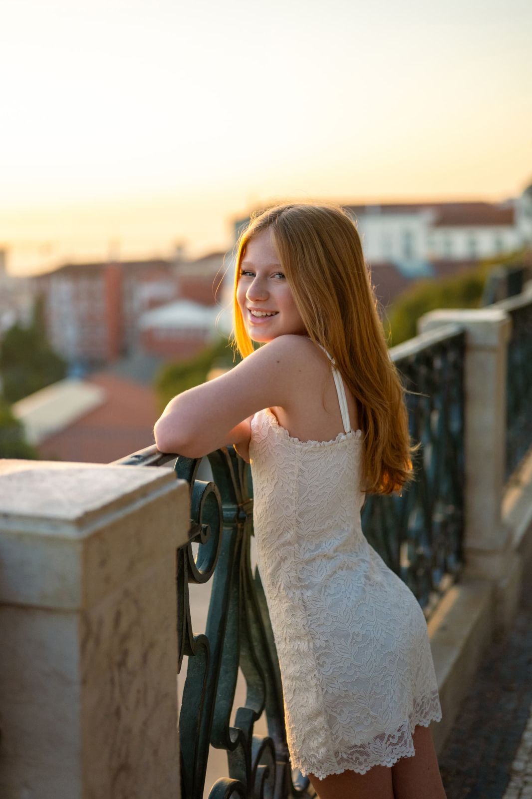 Sessão Fotográfica em Família ao Nascer do Sol no Miradouro de São Pedro de Alcântara, Lisboa. Foto 132004 (2026-07-16 13:09:18)