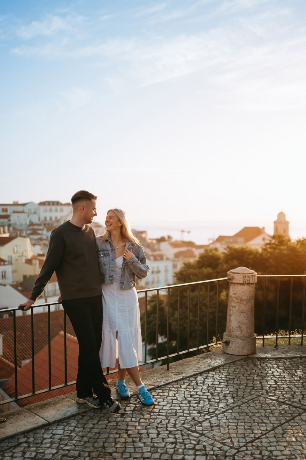 Couple & honeymoon photos in Lisbon . Photographer-s Portfolio. . Photo i-kSSgmD4-X5-d53a51d36a.