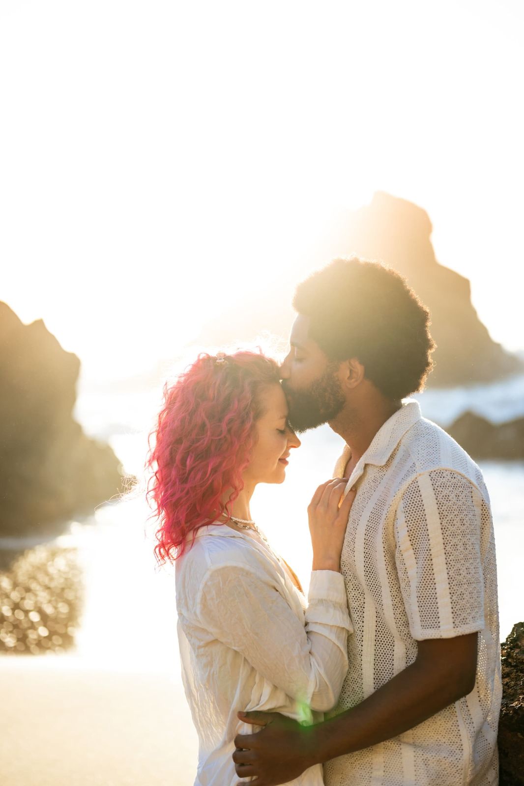 Couple & honeymoon photos in Lisbon . Photographer's Portfolio. . Photo vlada-joe-00014-d01754a32e.