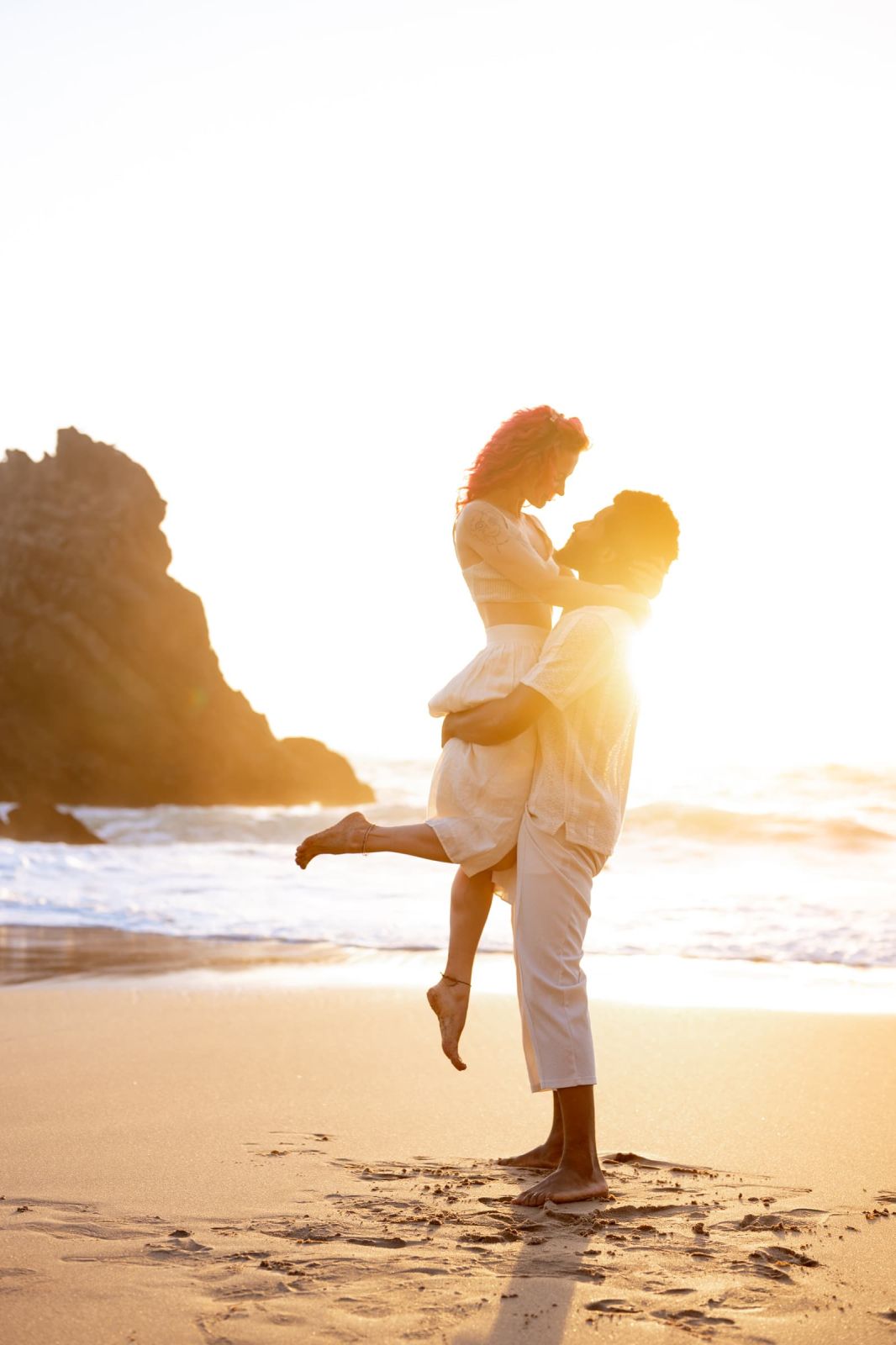 Couple & honeymoon photos in Lisbon . Photographer's Portfolio. . Photo vlada-joe-00055-d01754a32e.