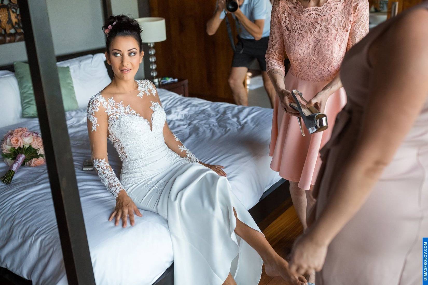 การถ่ายภาพพิธีแต่งงานแบบฝรั่งเศส ณ วิลล่า สุราลัย
. บาทต่อภาพ 32806 (2023-05-03 21:51:22)