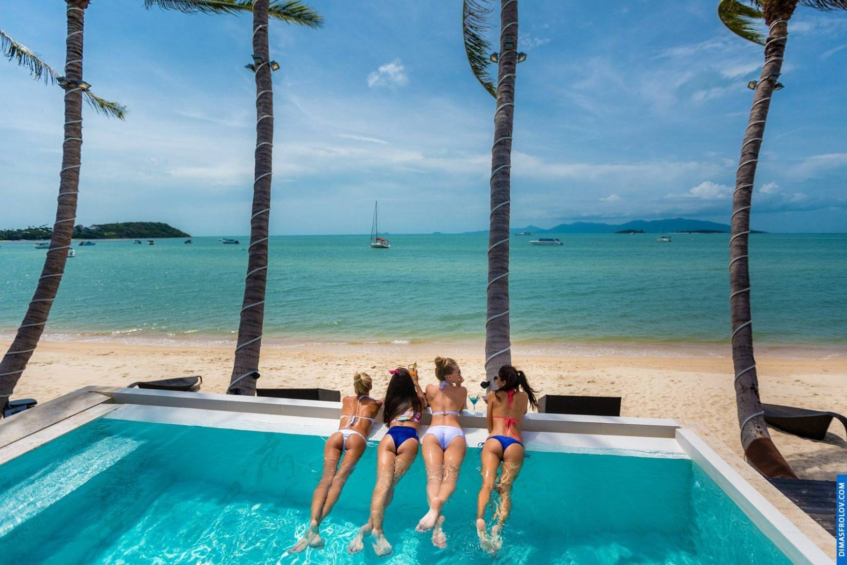 ถ่ายภาพชุดว่ายน้ำและบิกินี่ The sunny girls. บาทต่อภาพ 11624 (2023-05-03 21:46:53)