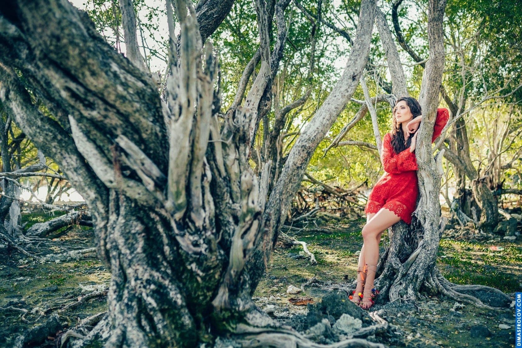 Female poses for photo shoot. 10 tips for beginning photographer. photographer Dimas Frolov. photo1682