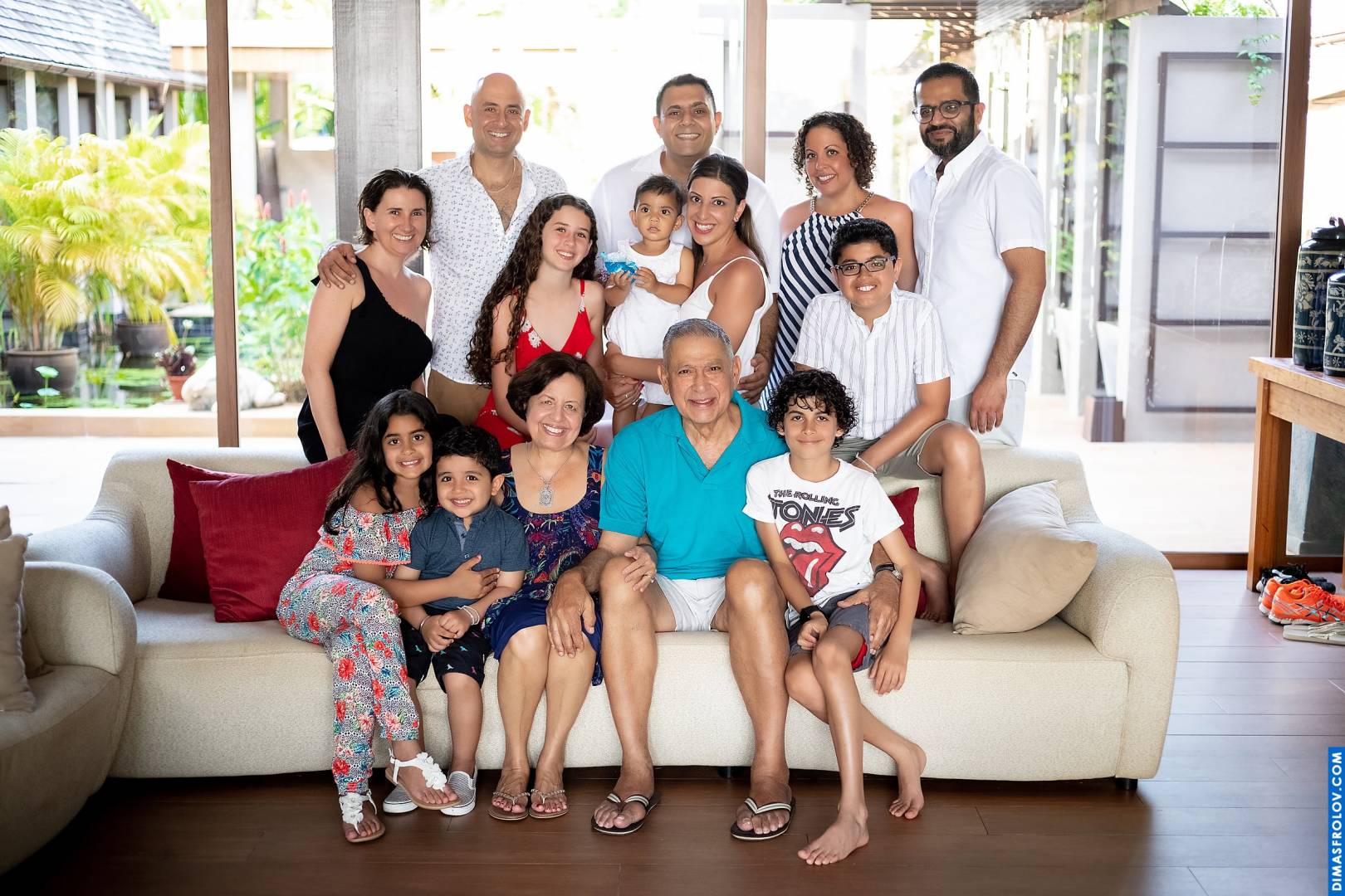 Big family photography. Venue: Lisbon, Portugal. photographer Dimas Frolov. photo1788