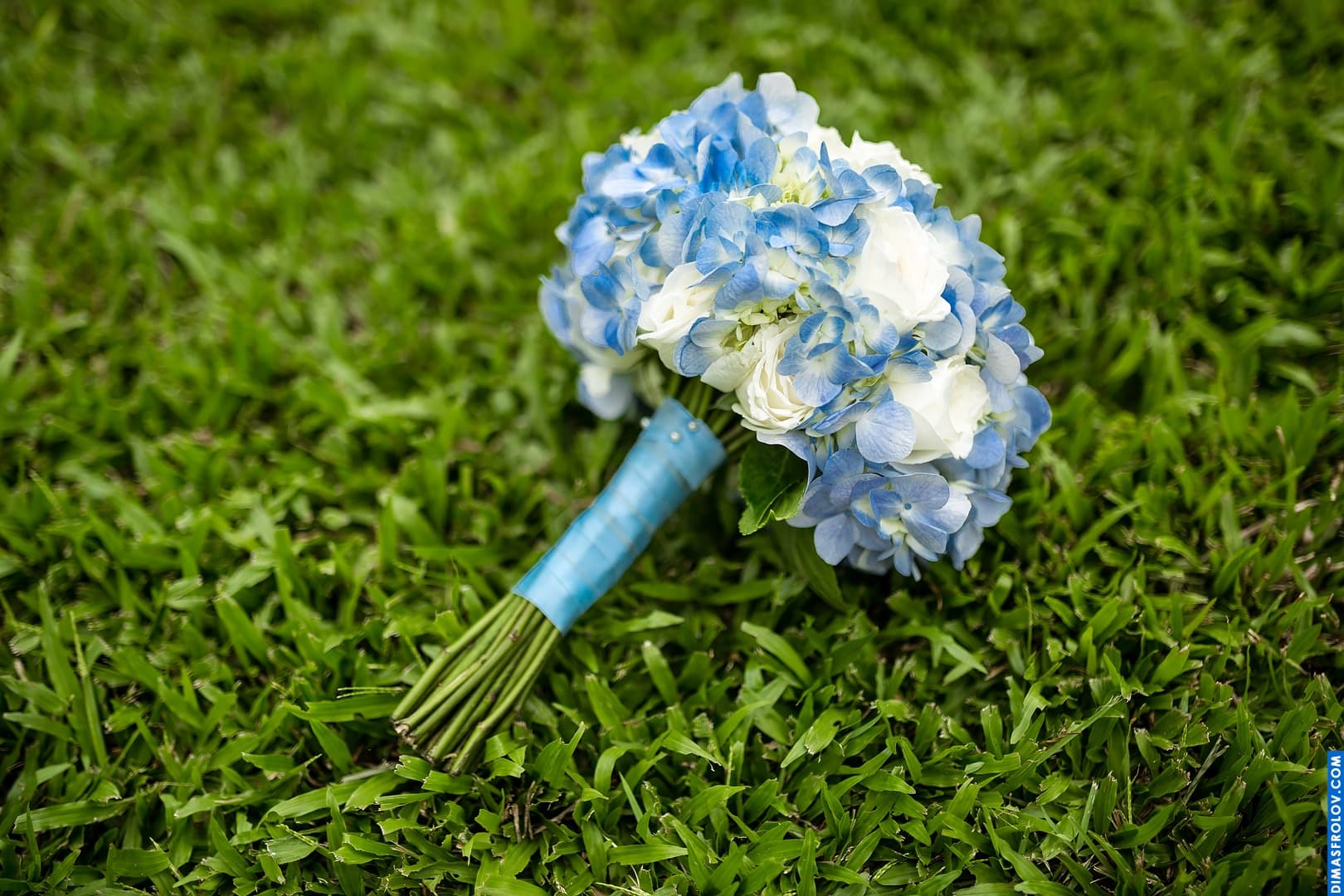 Bridal Bouquet for Tropical Wedding. photographer Dimas Frolov. photo1214