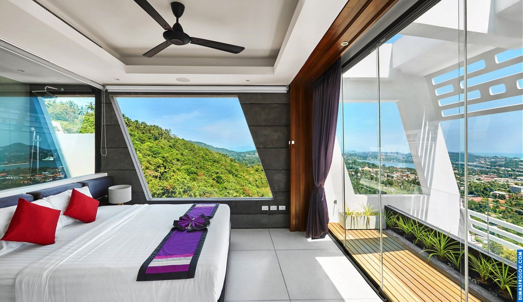 Real estate and property shoots Luxury apartment at Aqua Condo. photo 3190 (2023-05-03 21:44:25)