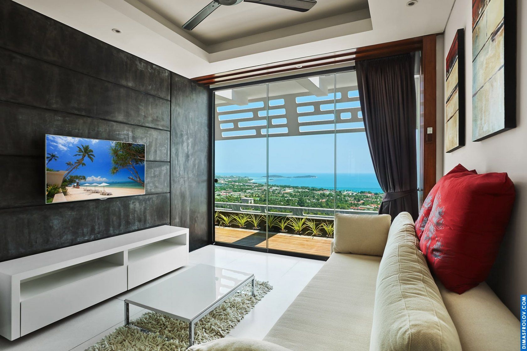 Real estate and property shoots Luxury apartment at Aqua Condo. photo 3186 (2023-05-03 21:44:25)