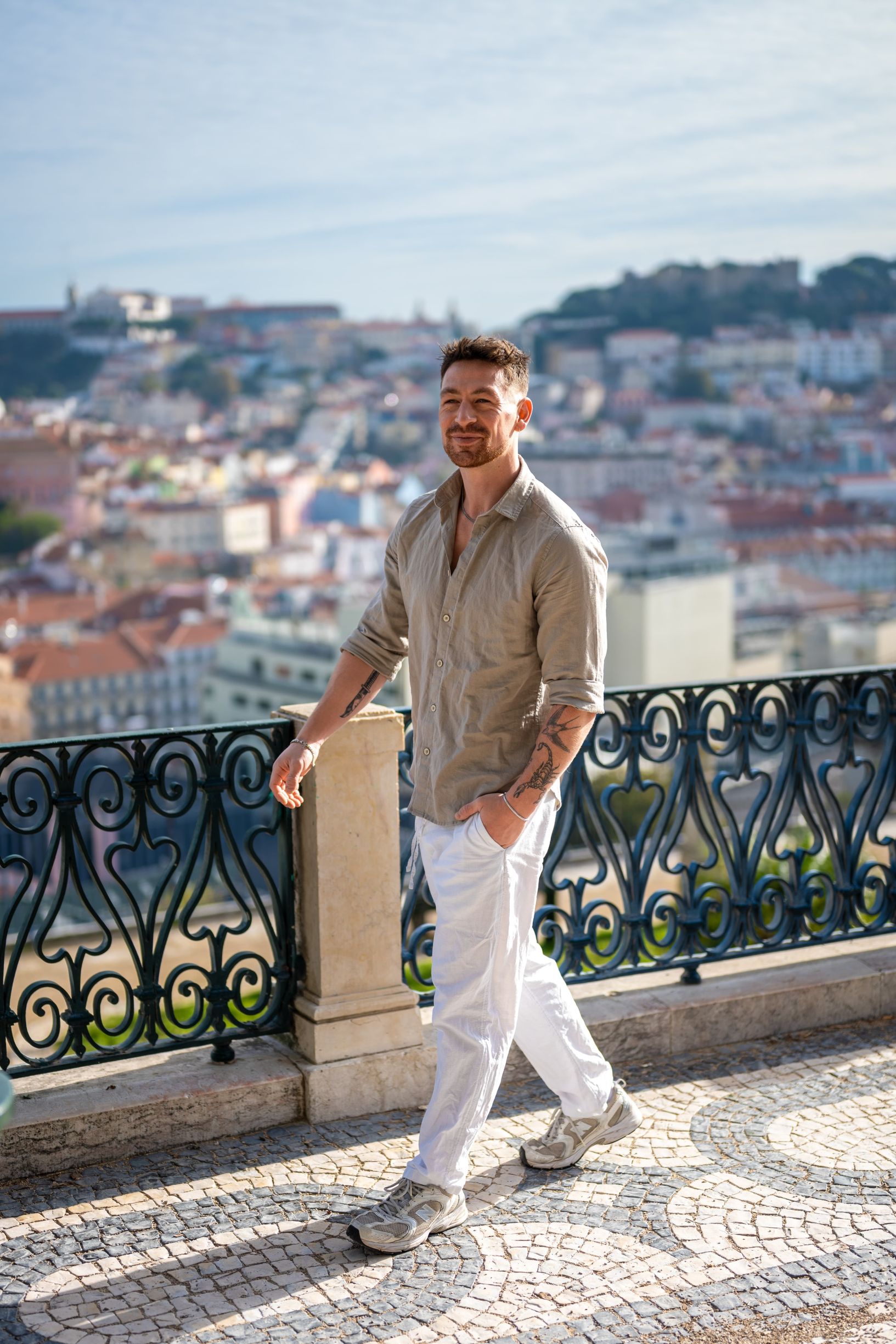 Men-s Photoshoot in Lisbon for Dating Apps. Photo 130838 (2026-05-01 09:07:42)