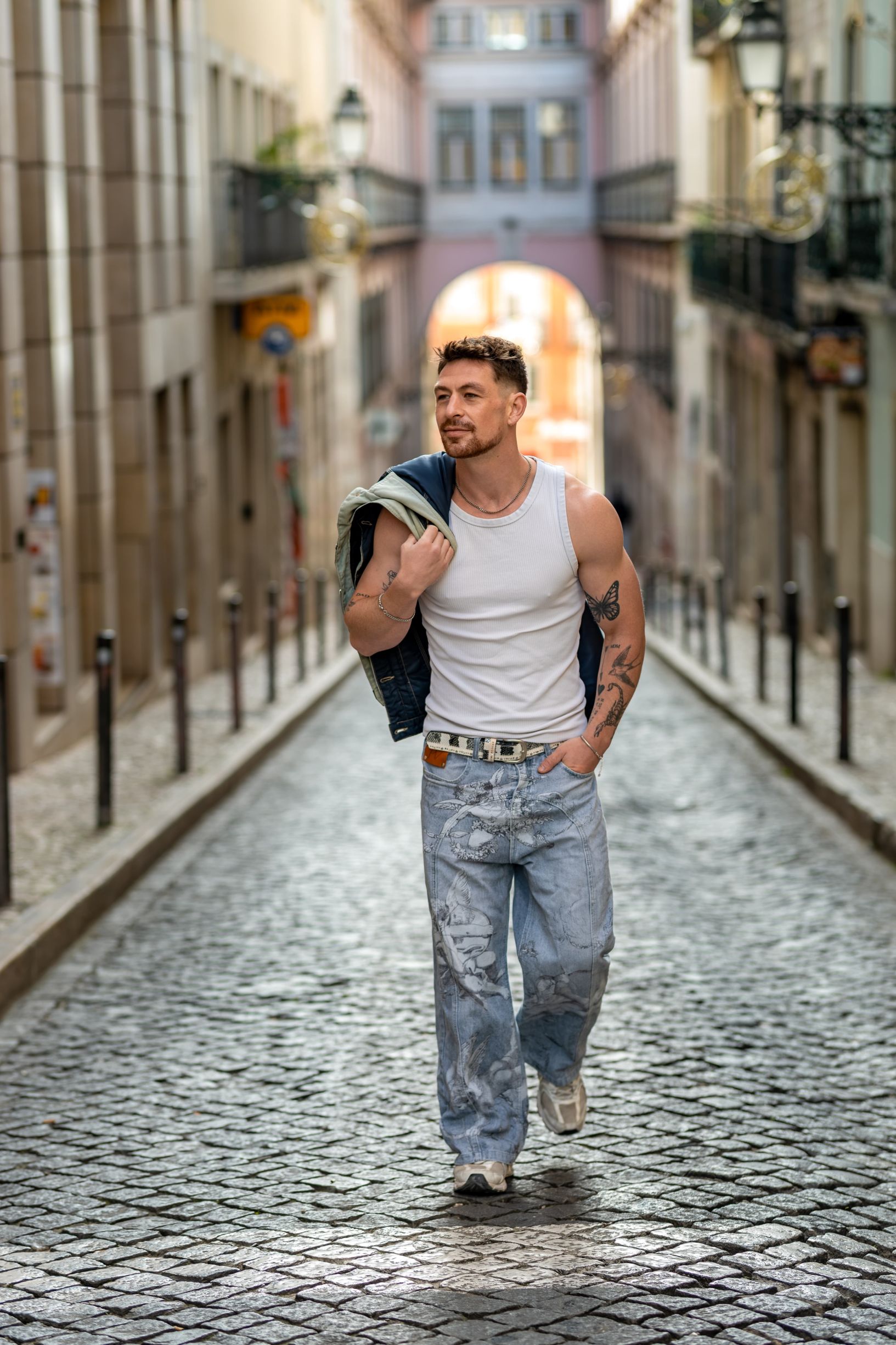 Men-s Photoshoot in Lisbon for Dating Apps. Photo 130870 (2026-05-01 09:09:22)