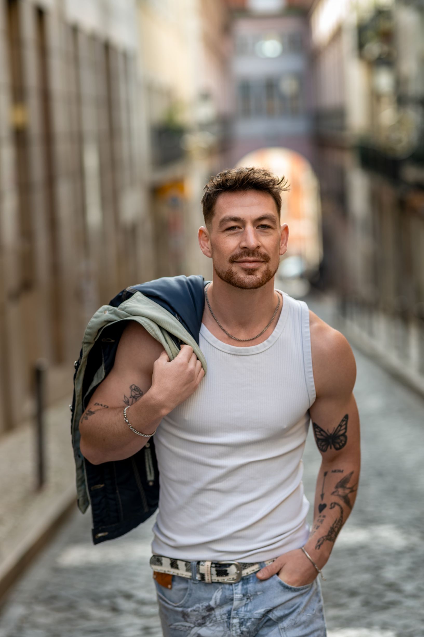 Men-s Photoshoot in Lisbon for Dating Apps. Photo 130871 (2026-05-01 09:09:24)