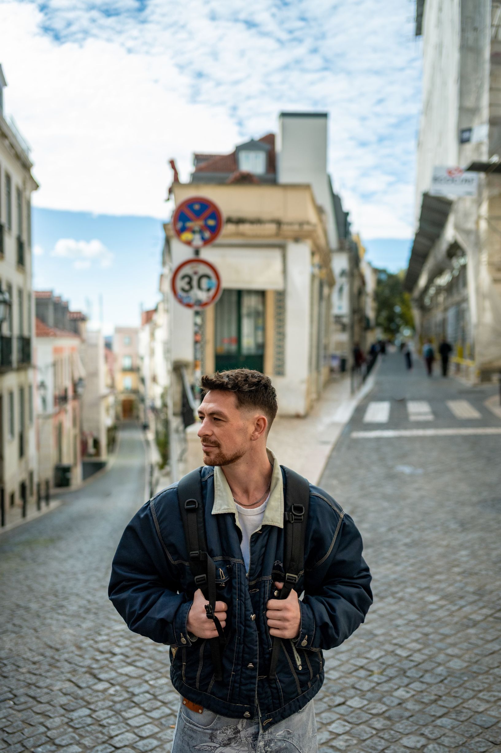 Men-s Photoshoot in Lisbon for Dating Apps. Photo 130873 (2026-05-01 09:09:32)