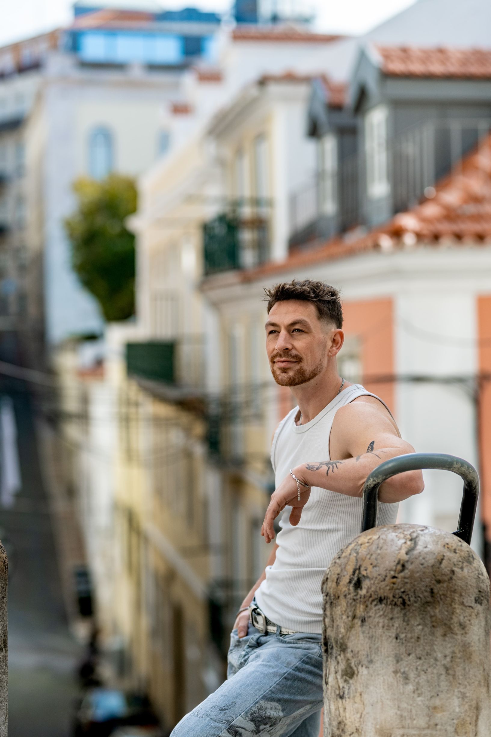 Men-s Photoshoot in Lisbon for Dating Apps. Photo 130876 (2026-05-01 09:09:43)