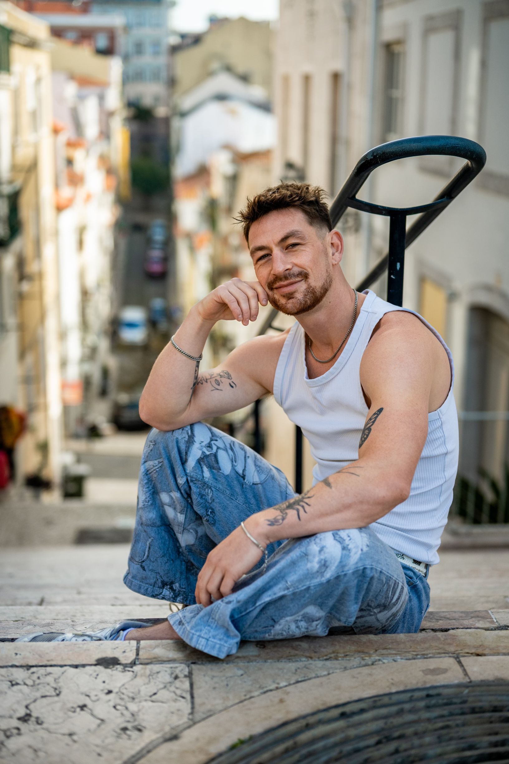 Men-s Photoshoot in Lisbon for Dating Apps. Photo 130889 (2026-05-01 09:10:35)