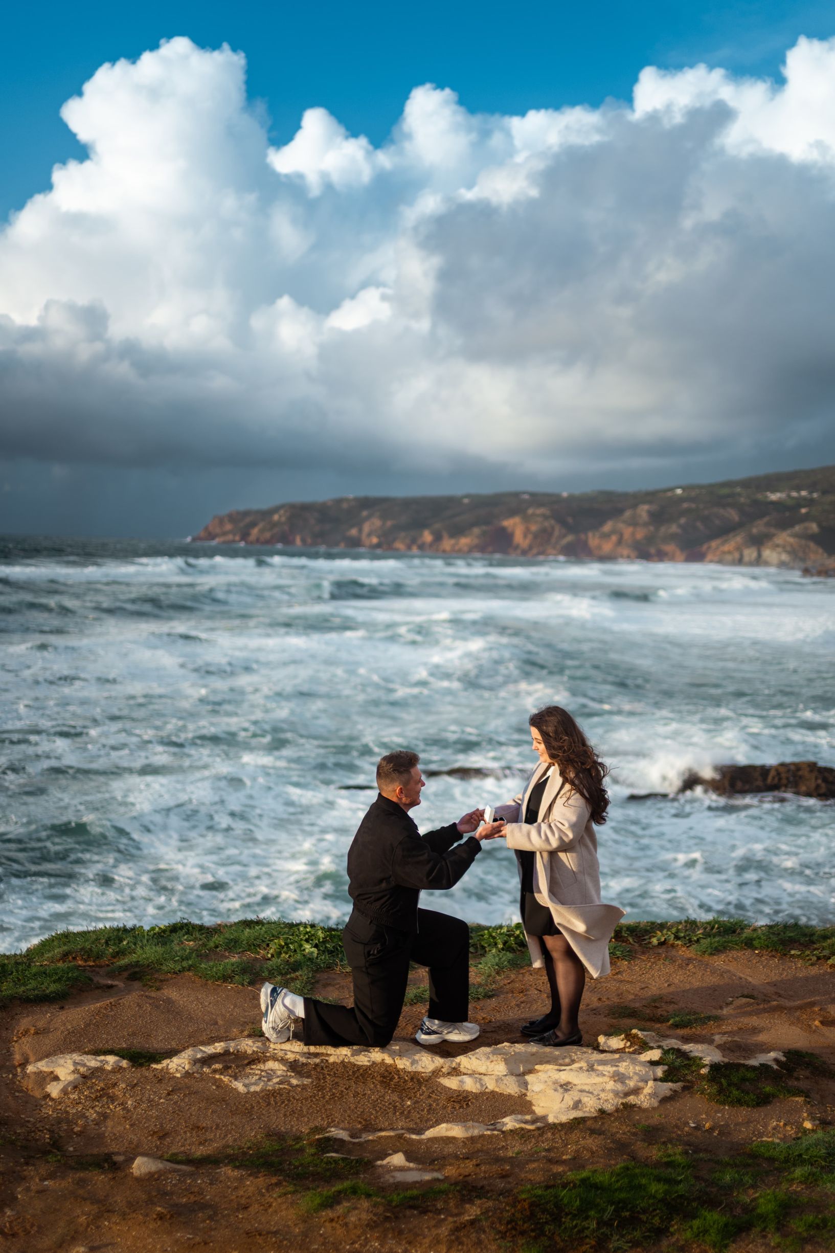 Surprise Proposal Photoshoot in Lisbon and Praia do Guincho. Photo 131239 (2026-05-01 15:37:17)