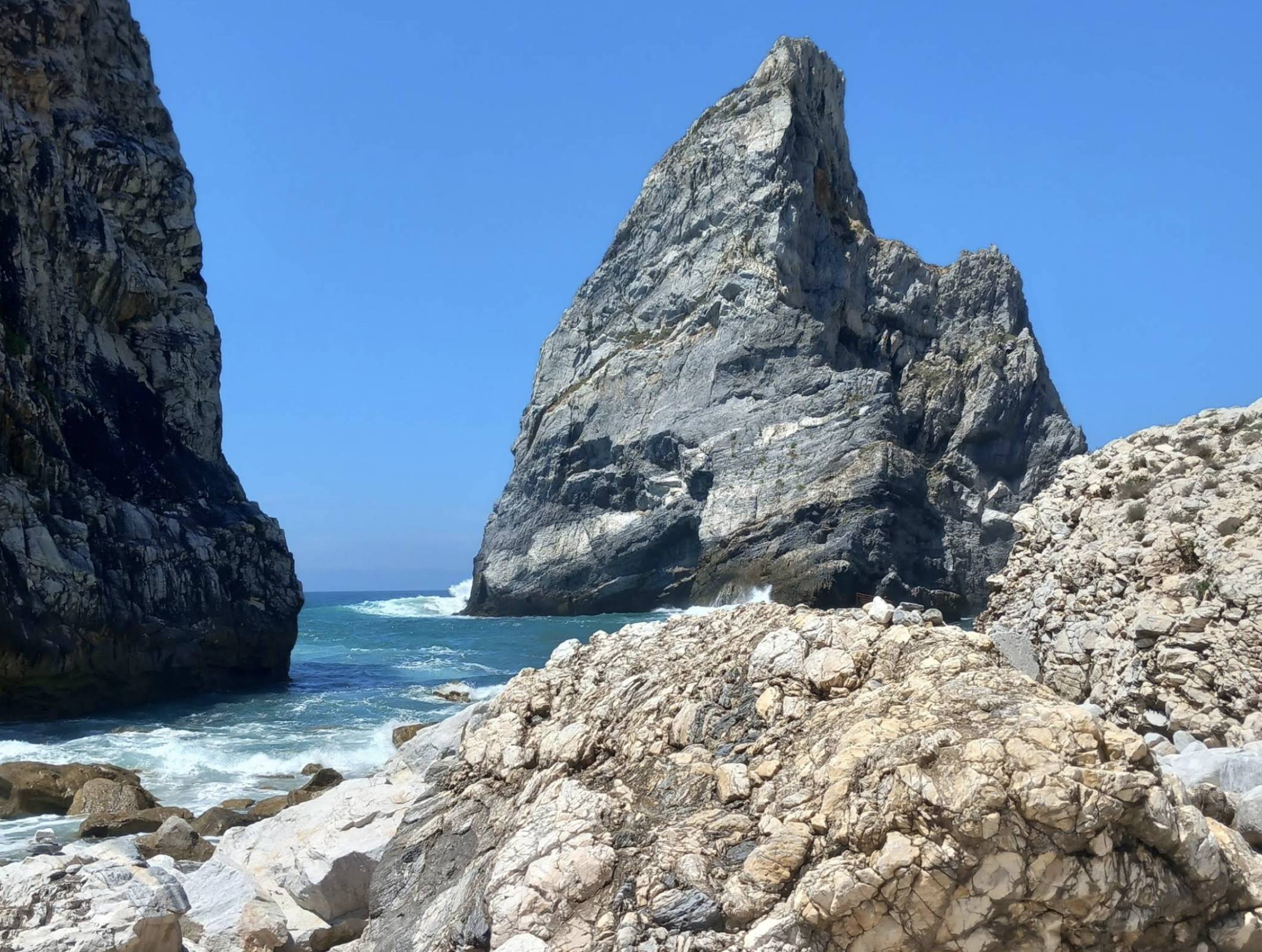 Foto do&nbsp;Google #2 da Praia da Adraga