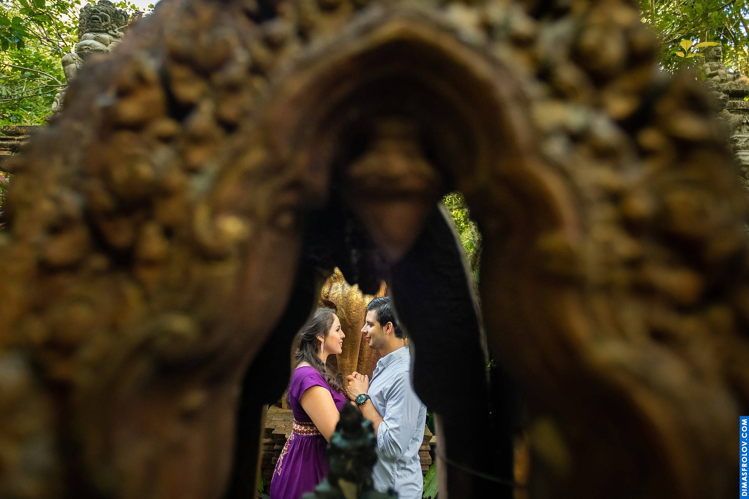 ถ่ายภาพคู่รักและการหมั้น Adriana & Christian. บาทต่อภาพ 53618 (2023-05-03 21:56:02)