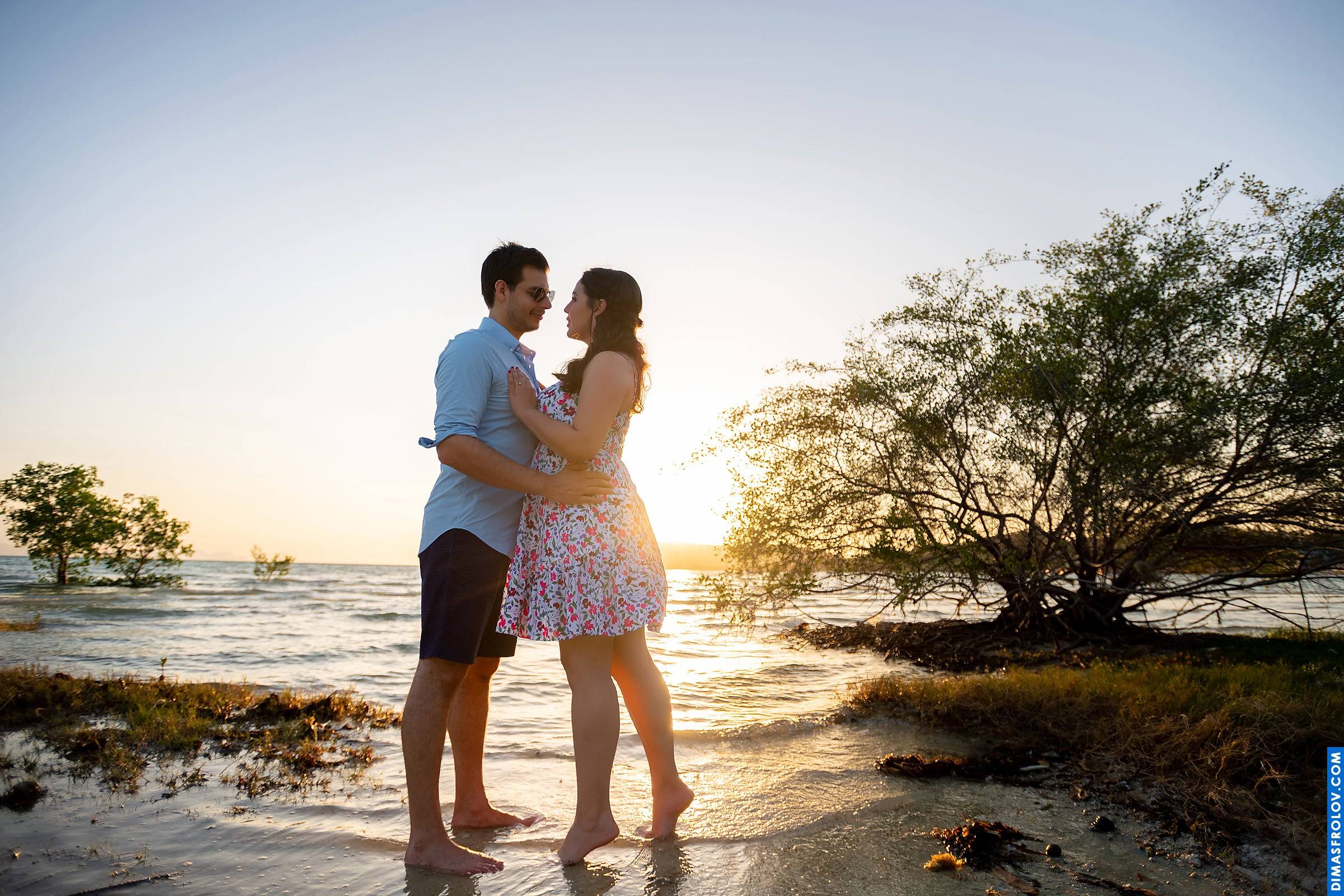 ถ่ายภาพคู่รักและการหมั้น Adriana & Christian. บาทต่อภาพ 53600 (2023-05-03 21:56:01)