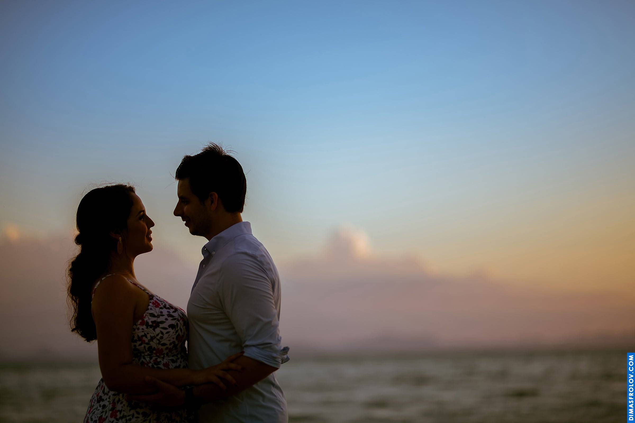 ถ่ายภาพคู่รักและการหมั้น Adriana & Christian. บาทต่อภาพ 53616 (2023-05-03 21:56:02)