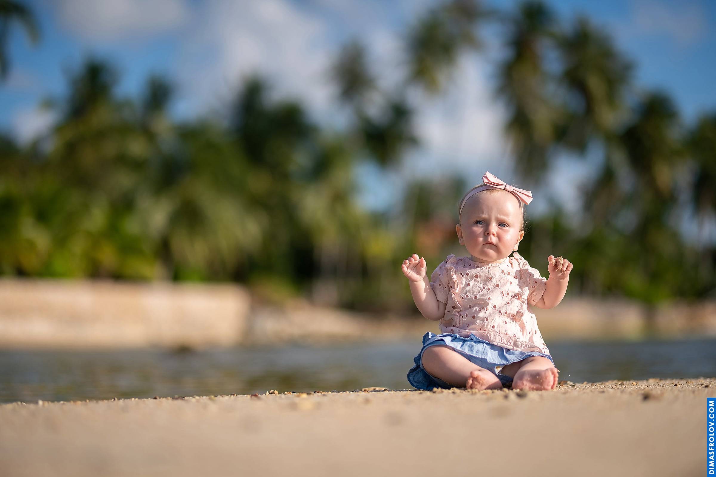 family Vacay Monkeys. บาทต่อภาพ 63261 (2023-05-03 21:58:27)
