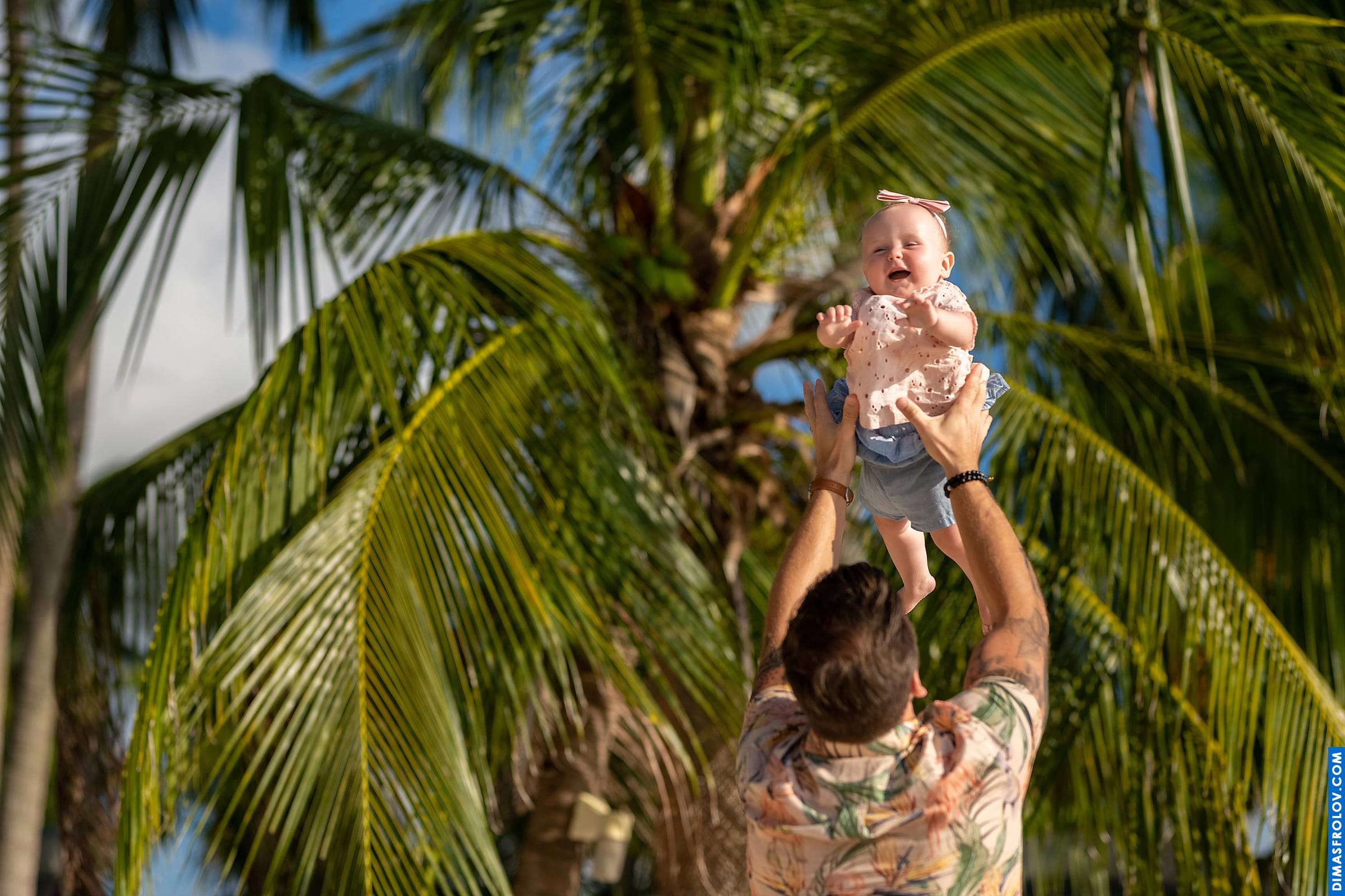 family Vacay Monkeys. บาทต่อภาพ 63225 (2023-05-03 21:58:26)
