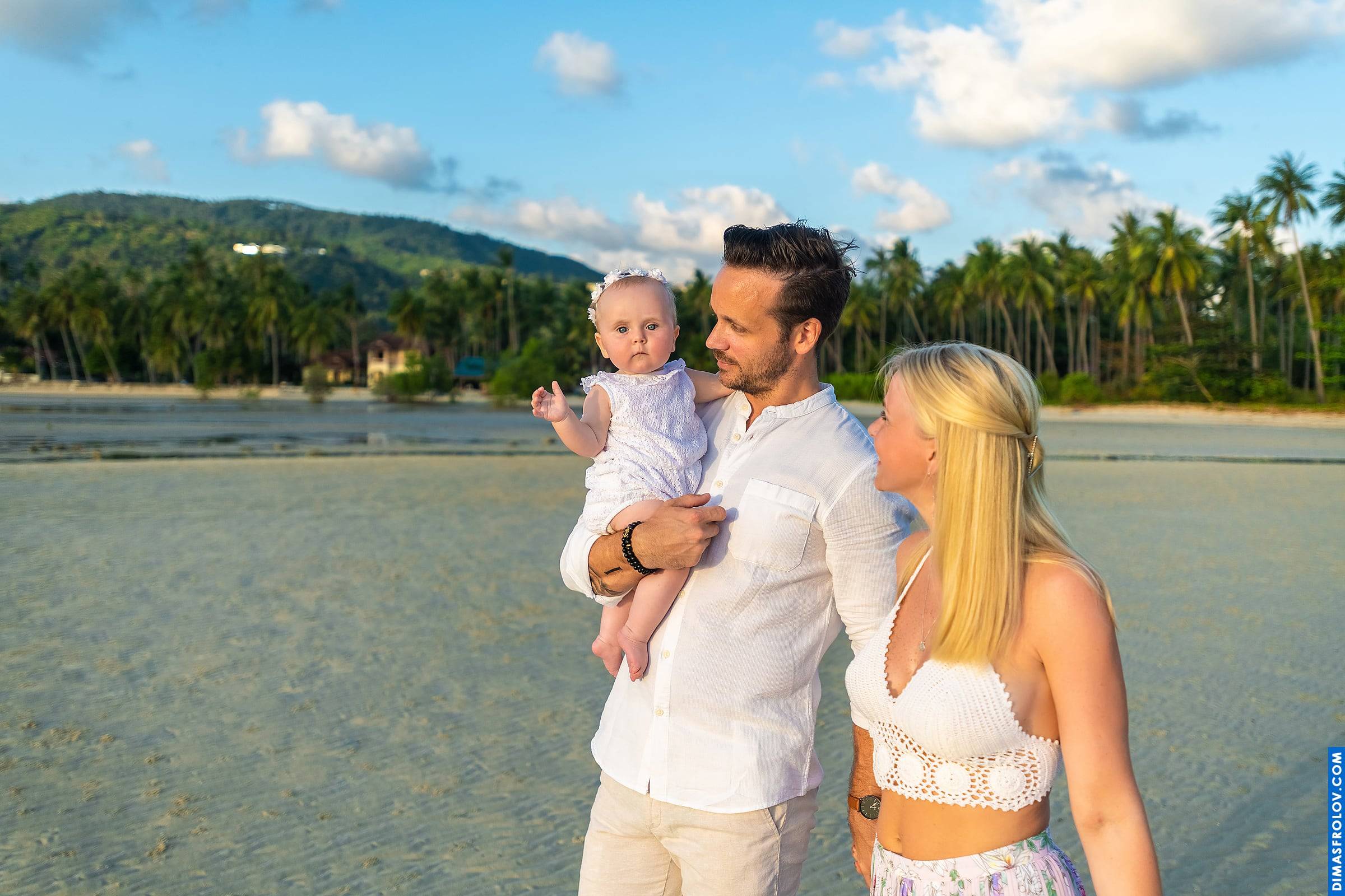 family Vacay Monkeys. บาทต่อภาพ 63215 (2023-05-03 21:58:26)
