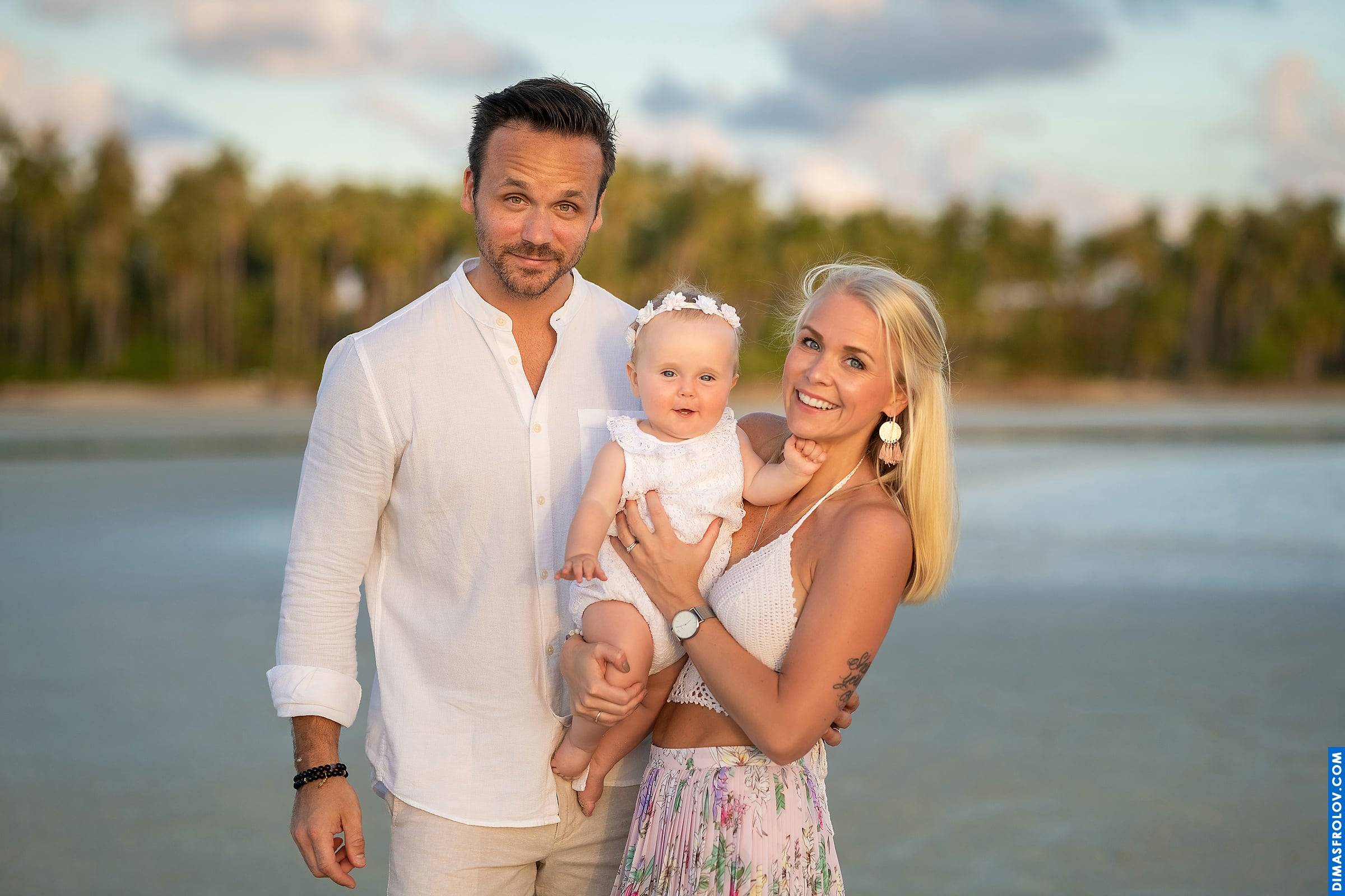 family Vacay Monkeys. บาทต่อภาพ 63196 (2023-05-03 21:58:25)