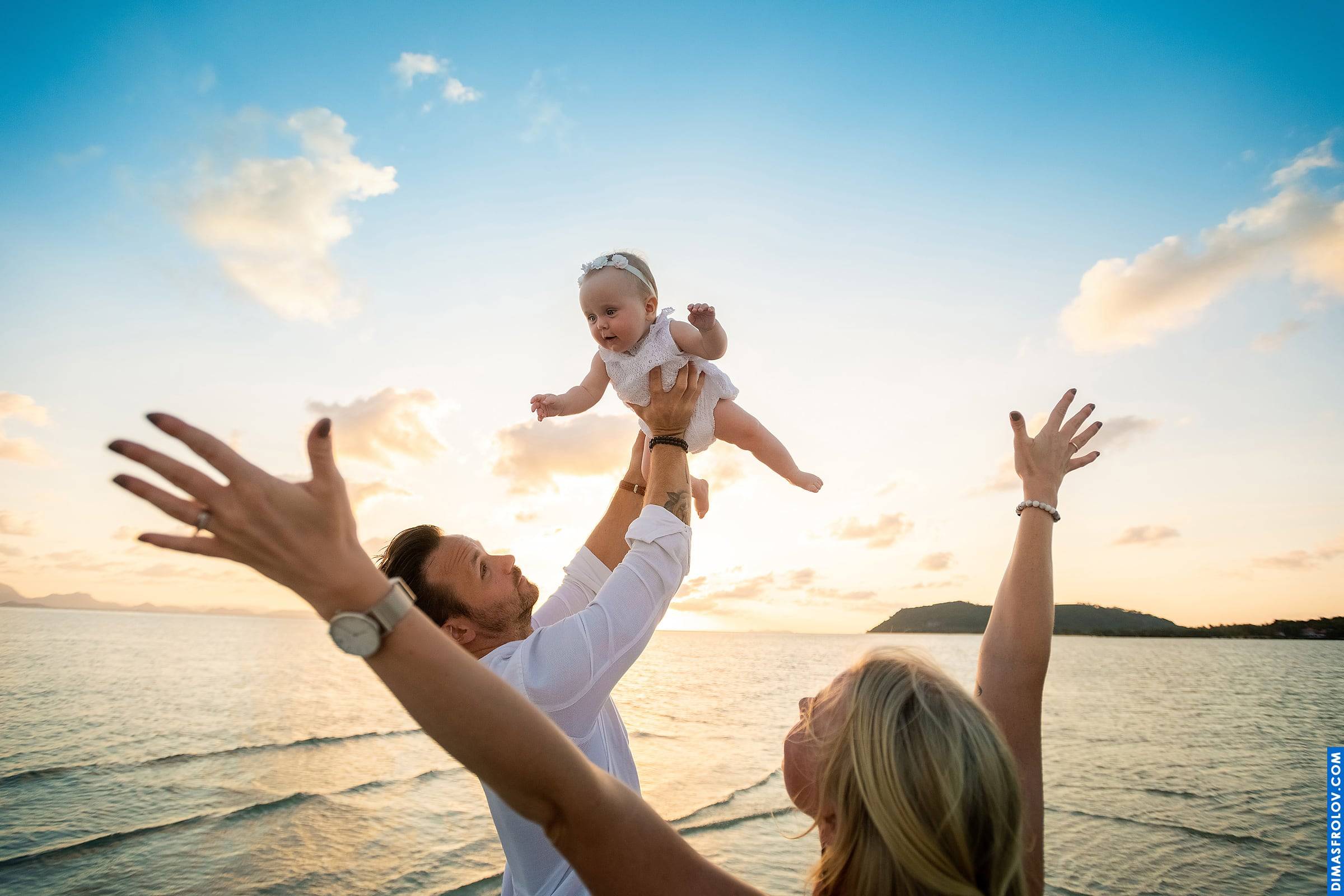 family Vacay Monkeys. บาทต่อภาพ 63245 (2023-05-03 21:58:26)