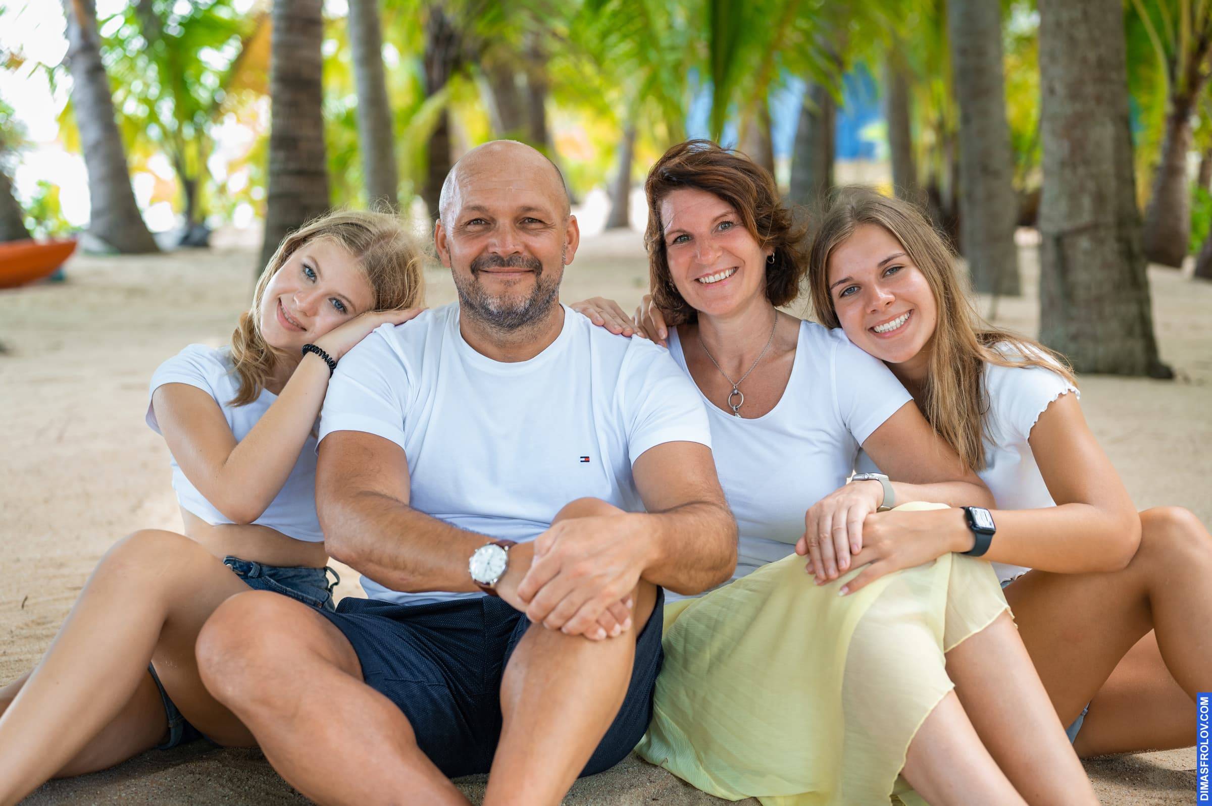 family Kurzhals. บาทต่อภาพ 116810 (2023-05-03 22:16:03)