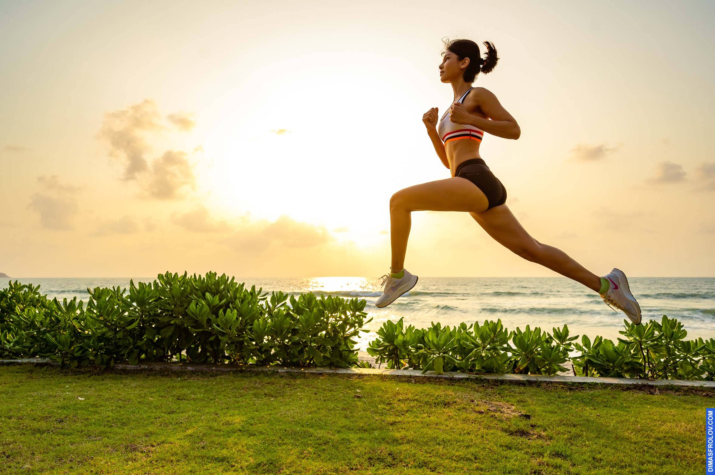yoga ฟิตเนสยามเช้า - ธันดาร์ หล่าย. บาทต่อภาพ 126361 (2023-05-03 22:19:14)