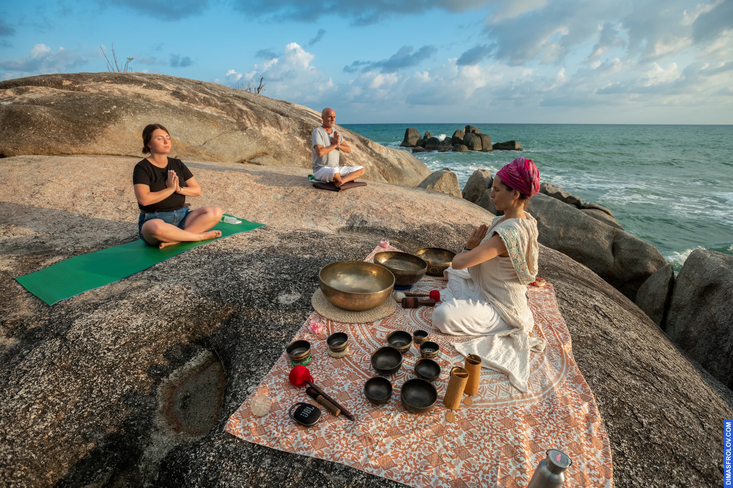 events Yoga meditation with Tibetan singing bowls. photo 102310 (2023-05-03 22:11:12)