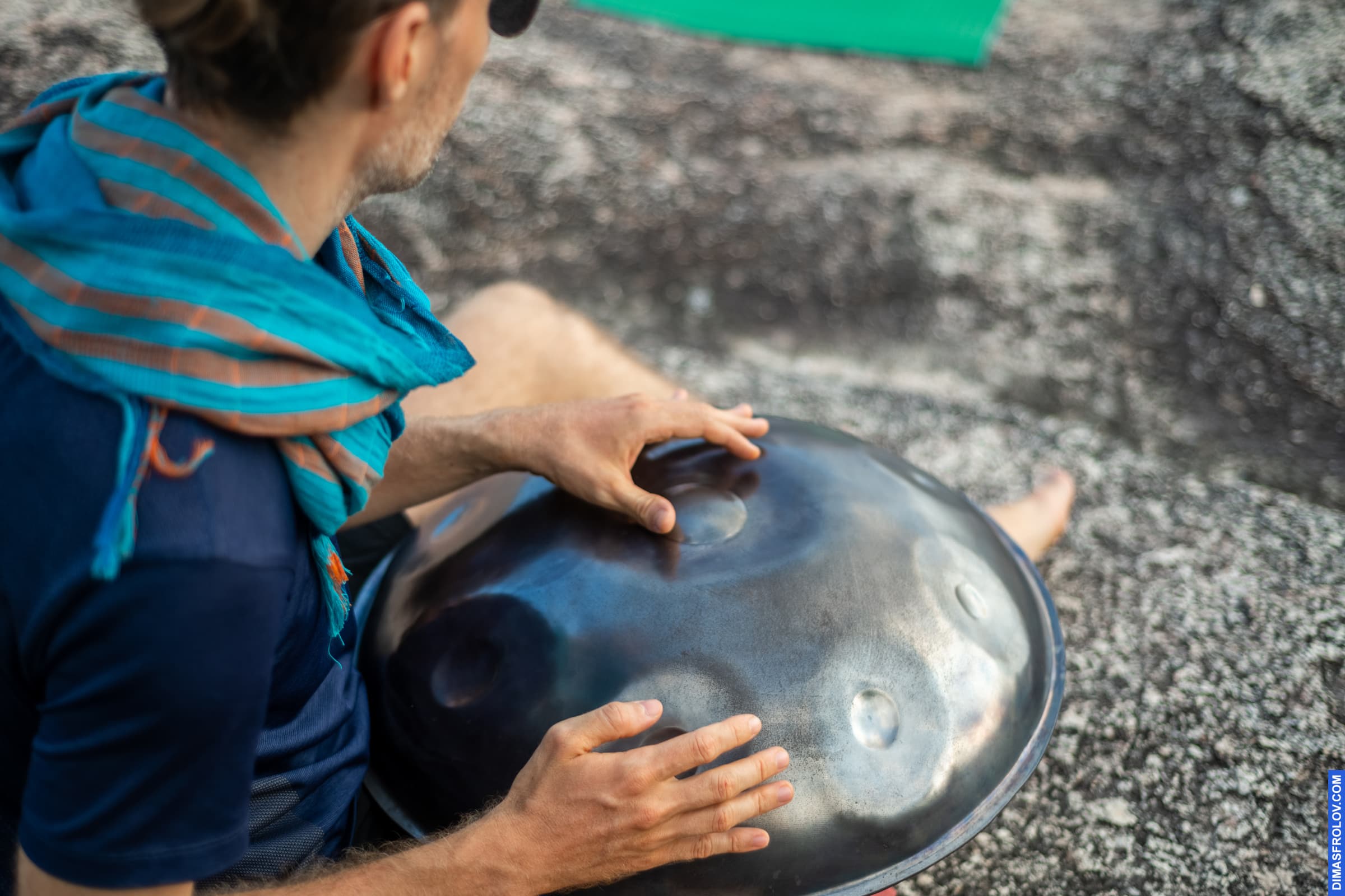 events Yoga meditation with Tibetan singing bowls. photo 102318 (2023-05-03 22:11:12)