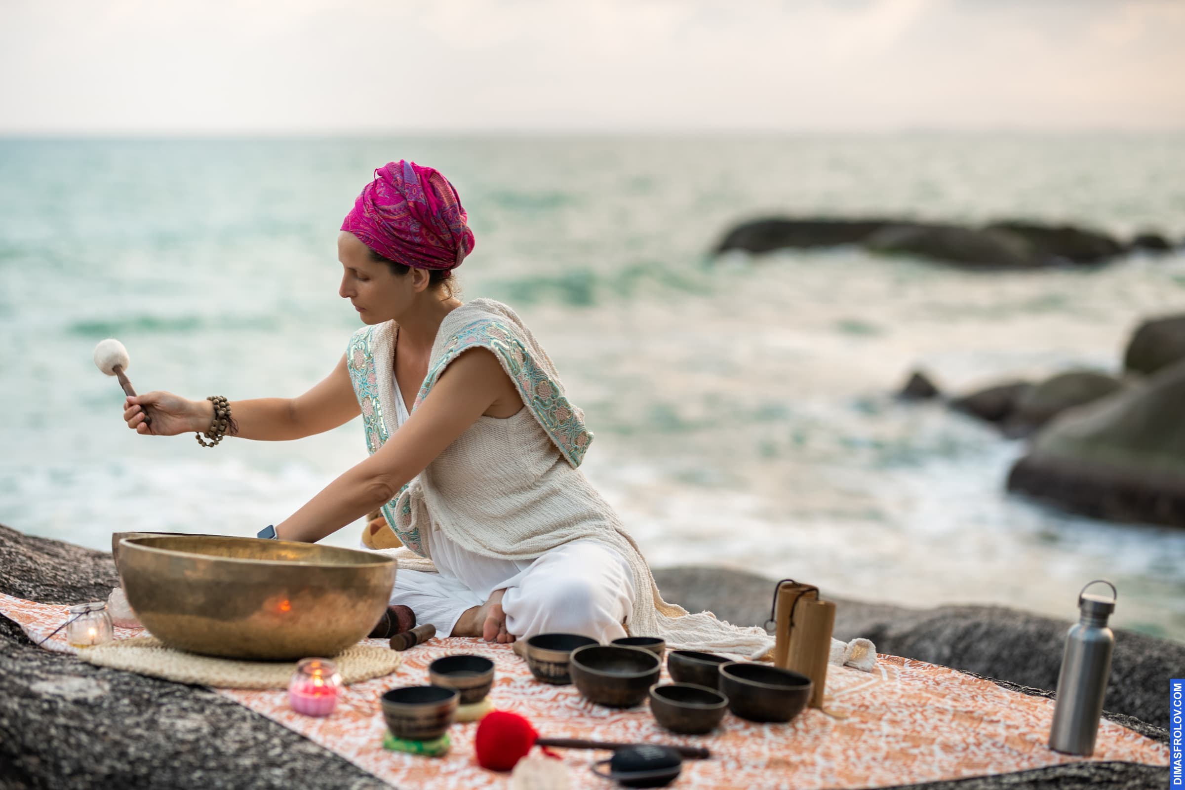 events Yoga meditation with Tibetan singing bowls. photo 102334 (2023-05-03 22:11:12)
