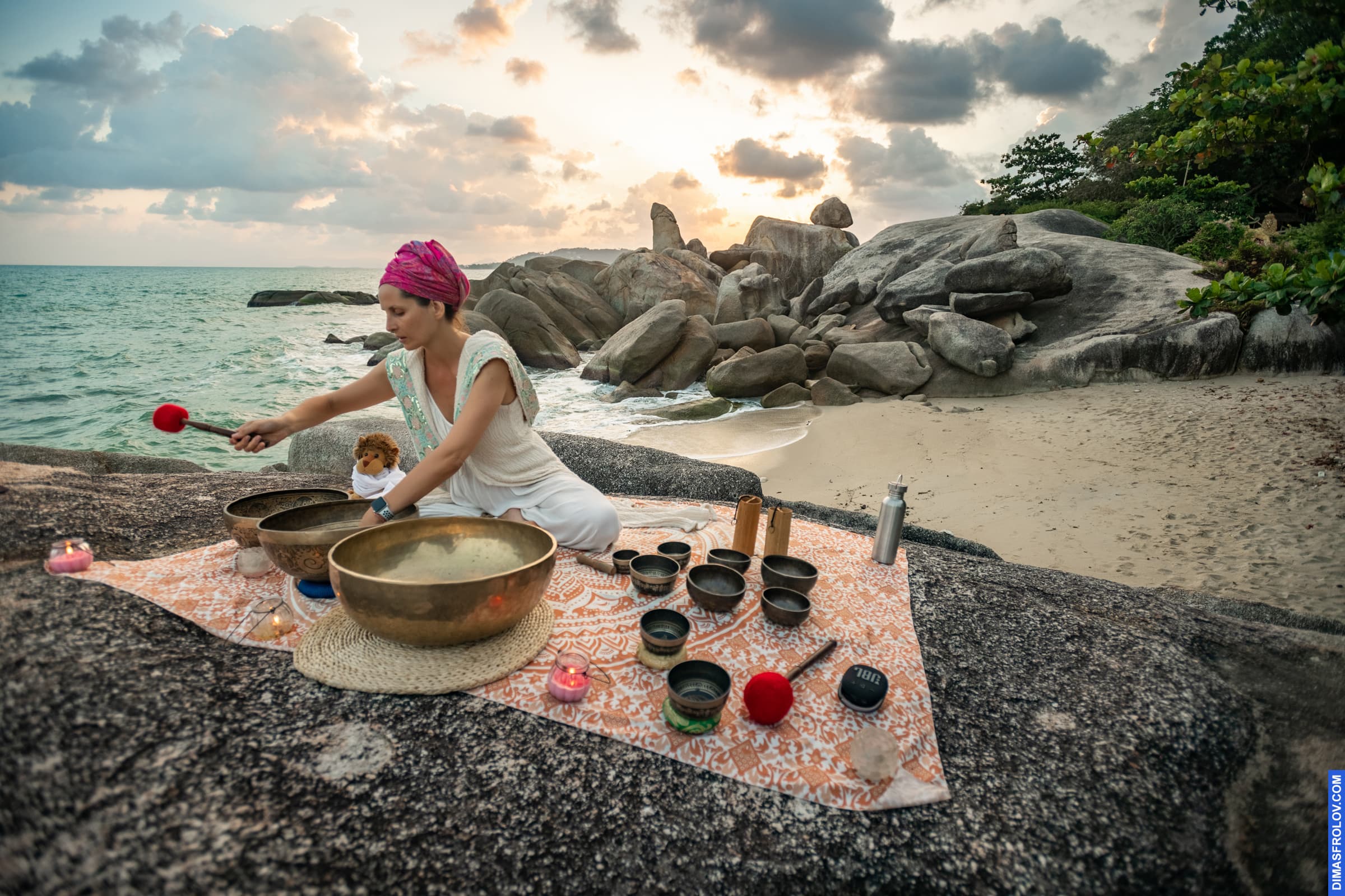 events Yoga meditation with Tibetan singing bowls. photo 102348 (2023-05-03 22:11:13)