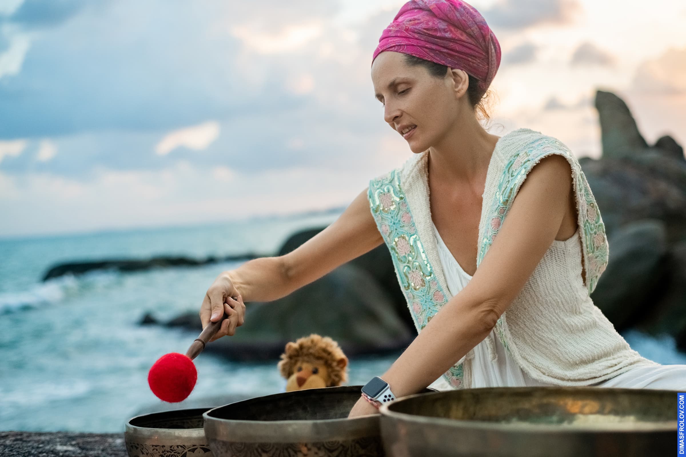 events Yoga meditation with Tibetan singing bowls. photo 102342 (2023-05-03 22:11:12)